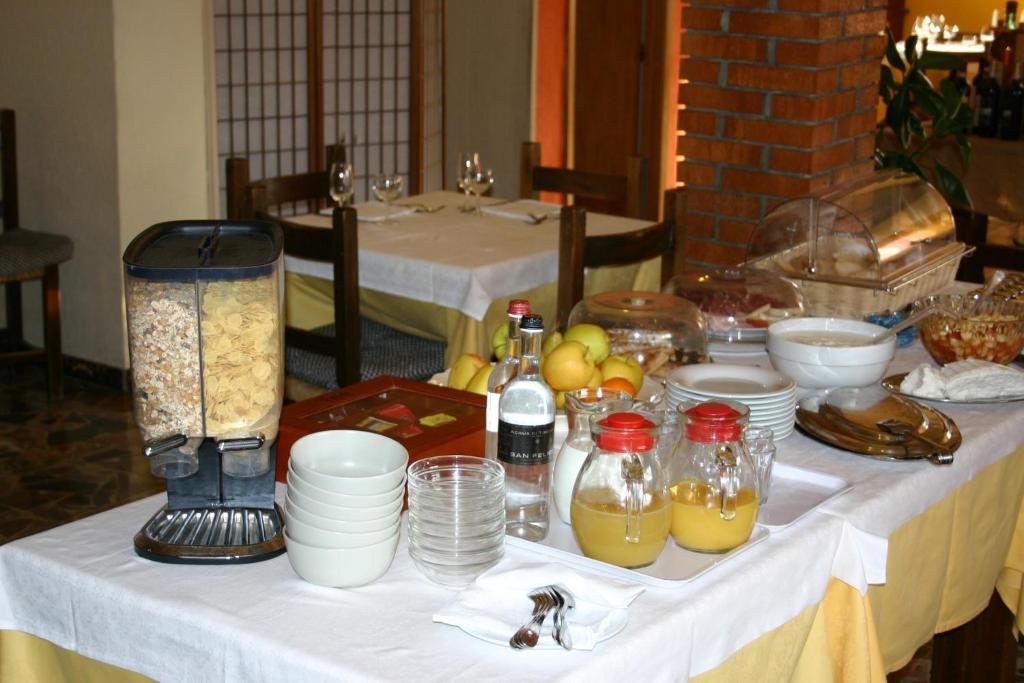 Terre D'Orcia Hotel Seggiano Exterior photo